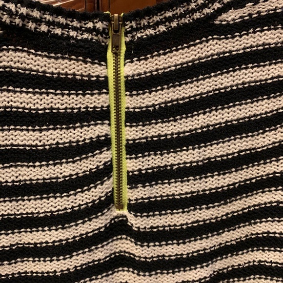 Aeropostale black and white striped sweater - Picture 3 of 4